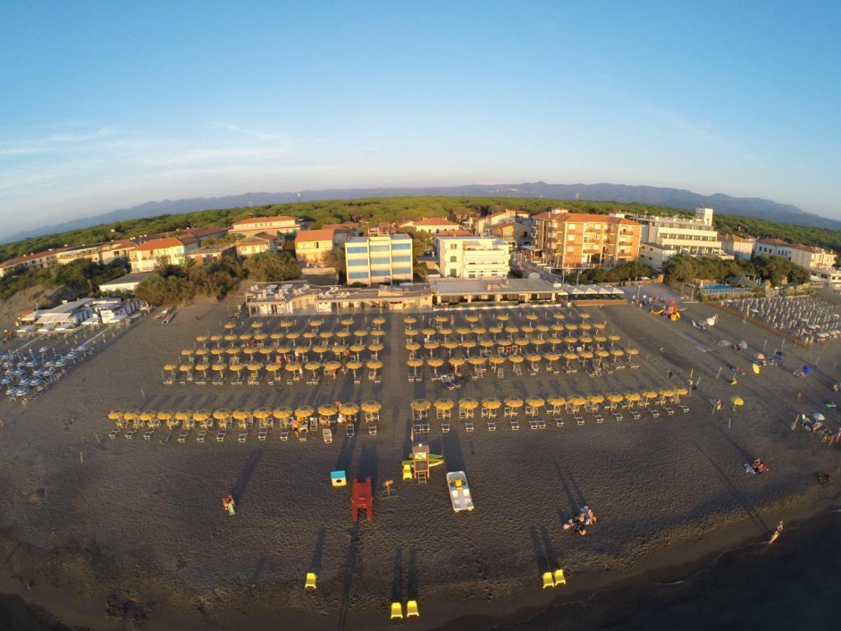 Liberius A Soli 100M Dal Mare Marina di Castagneto Carducci Exterior foto